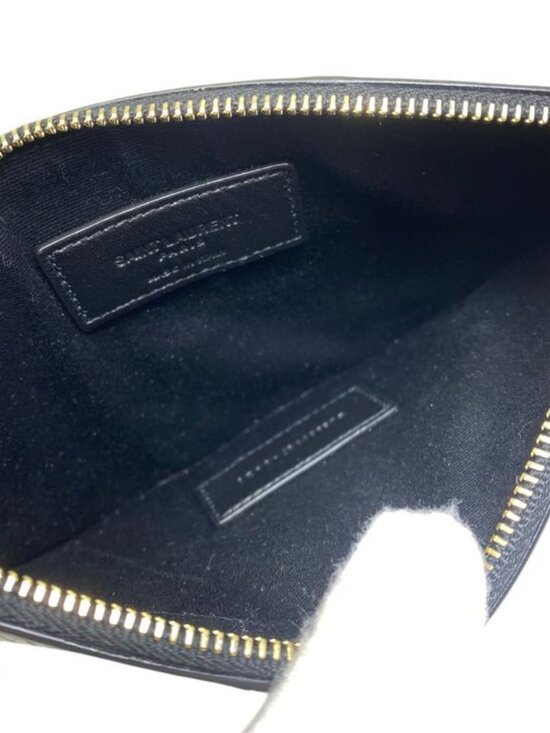 Clutches_&_Wristlets